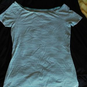 Old navy tee